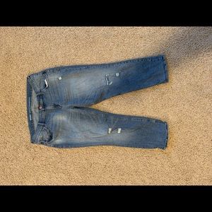 Old Navy distressed crop pants